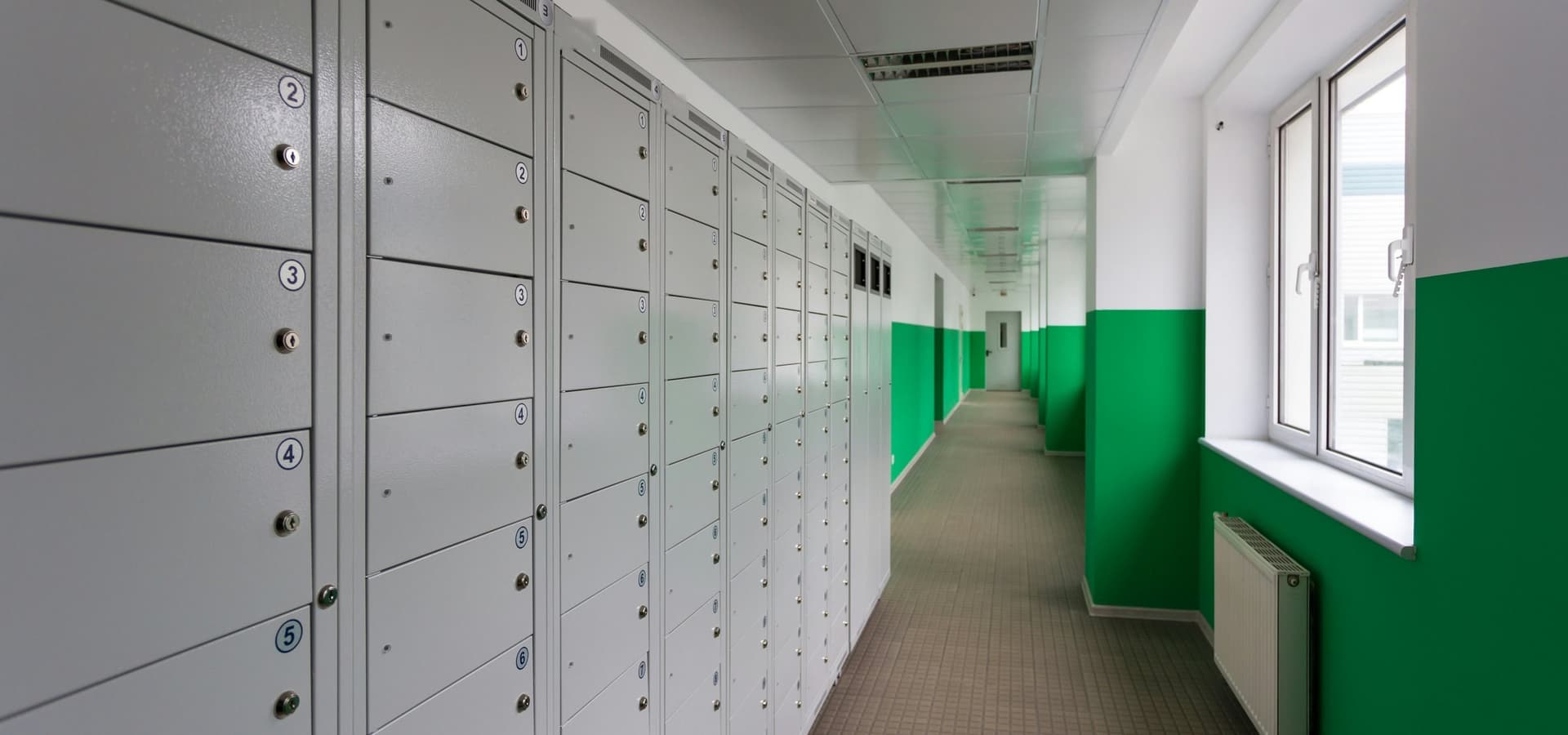 Vestiare metalice compartimentate